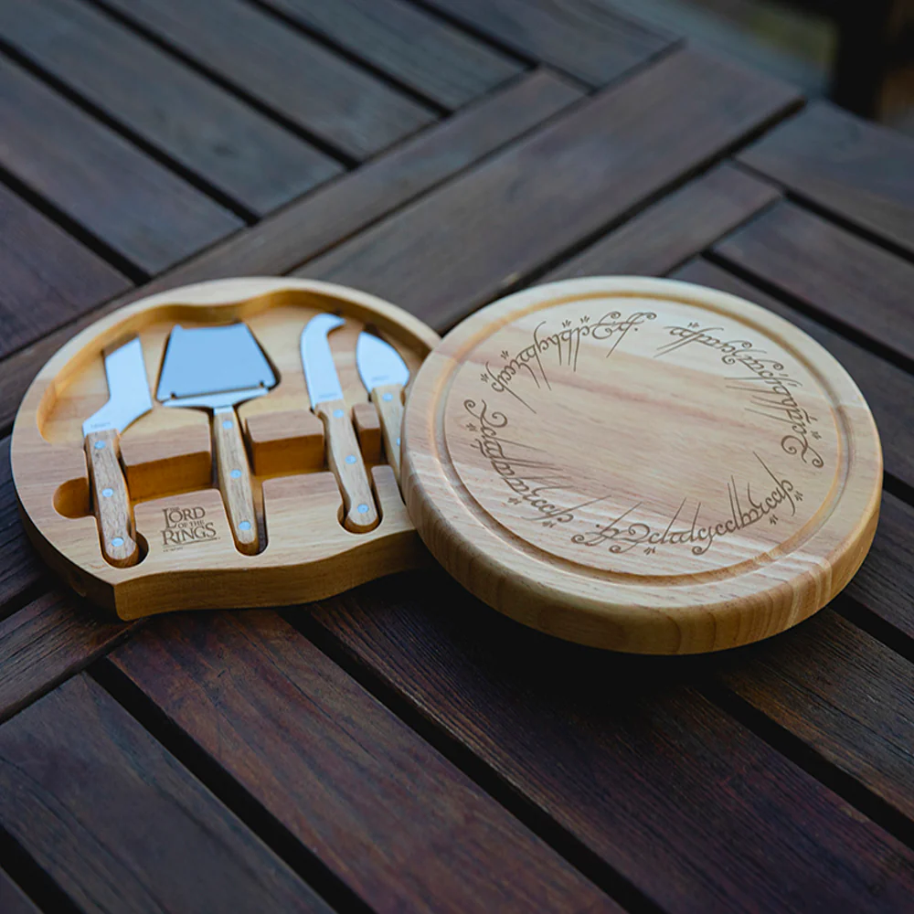 The Lord of The Rings Cheese Cutting Board & Tools Set - Image 3