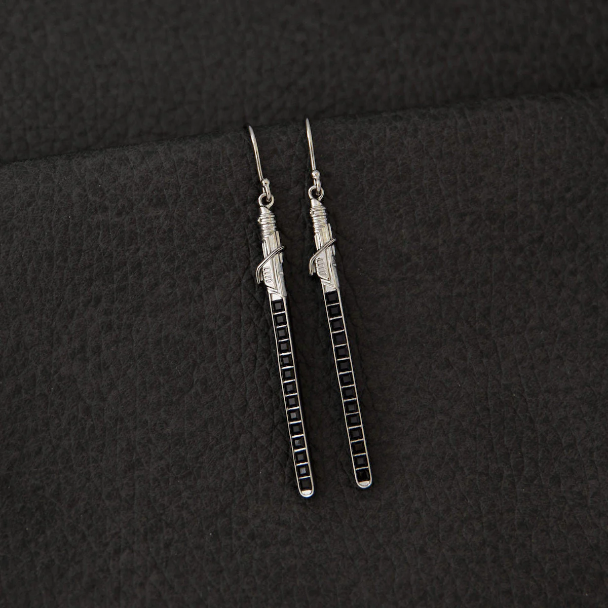 Star Wars x RockLove Darksaber Crystal Lightsaber Earrings - Image 3