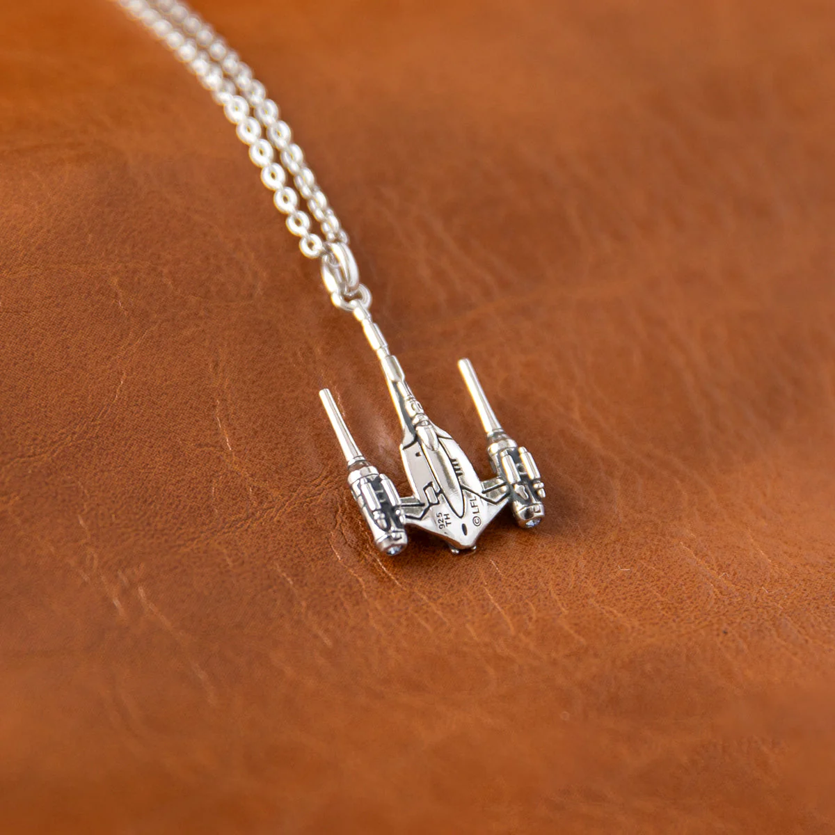 Star Wars x RockLove Naboo N-1 Starfighter Necklace - Image 7